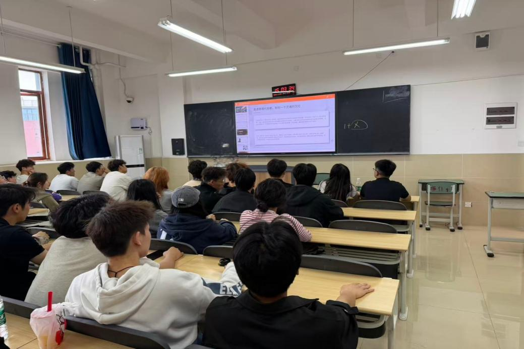 书香润心·品读经典——我校艺体学院读书会解锁古典名著 loading=