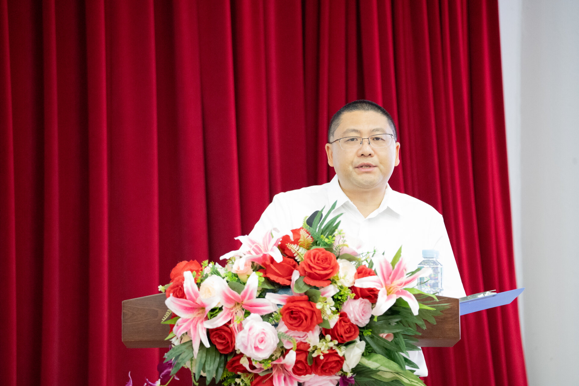 强能力 促改革 谋发展｜学校2026年暑期管理干部专项培训圆满结束 loading=