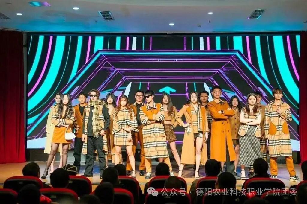 风起少年时 逐梦启新程｜学生组织招新正式开启 loading=